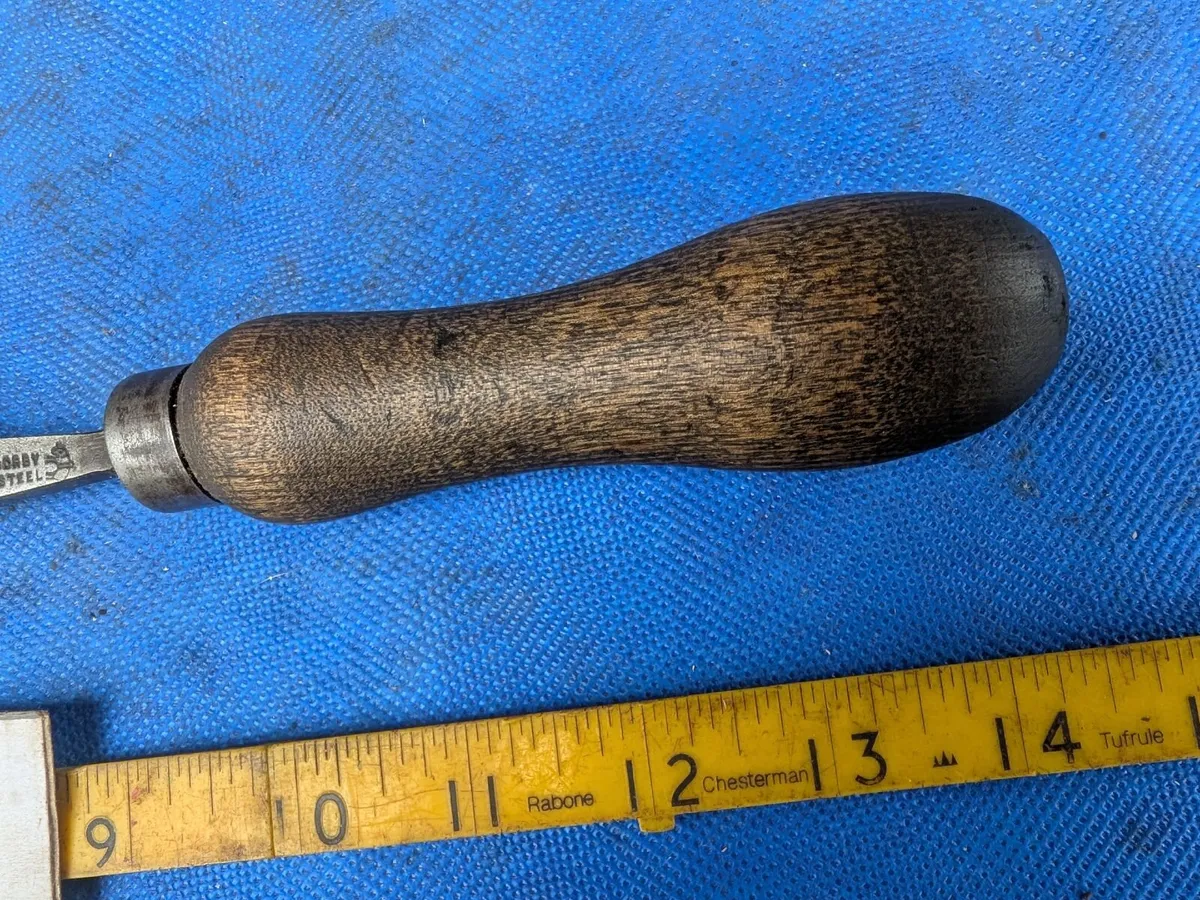 7/8" Woodcarvers Gouge by Sorby - Image 3