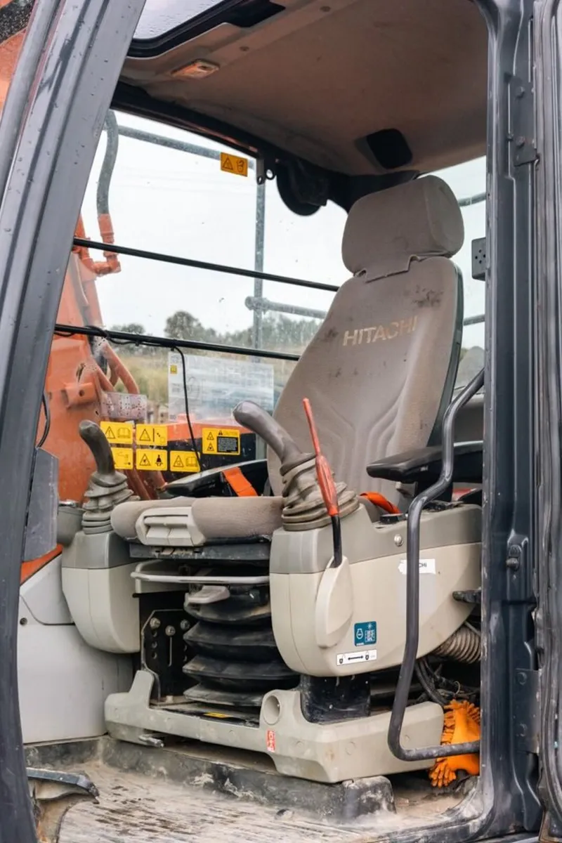 2014 HITACHI ZX130 LCN-5B | 360° EXCAVATOR - Image 2
