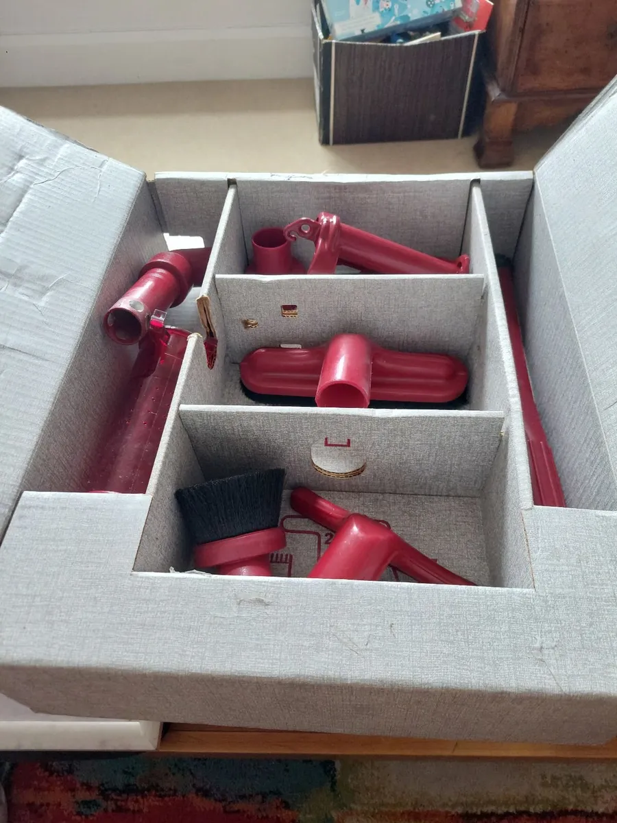 Antique Vacuum: Kirby Classic III - Image 3