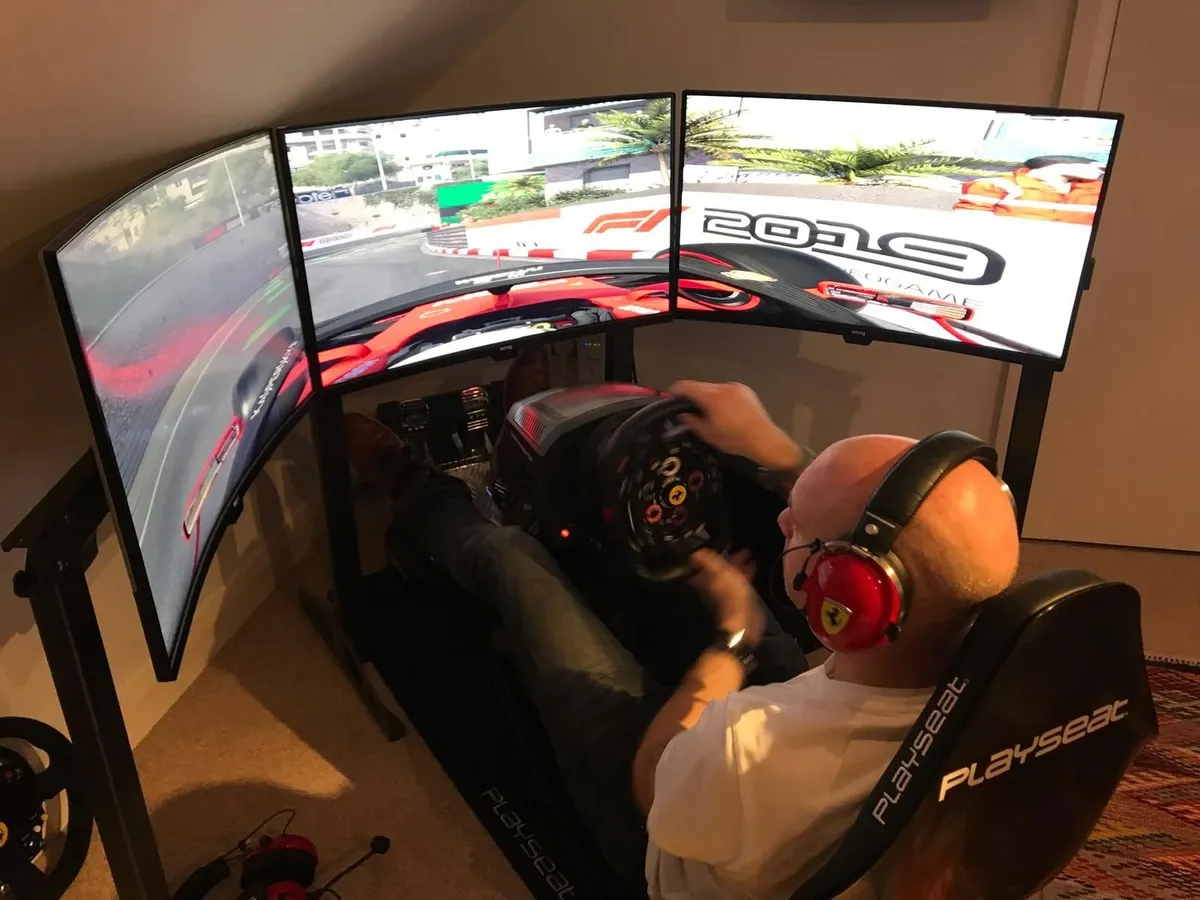 F1/Race Car Racing Simulator - Image 1