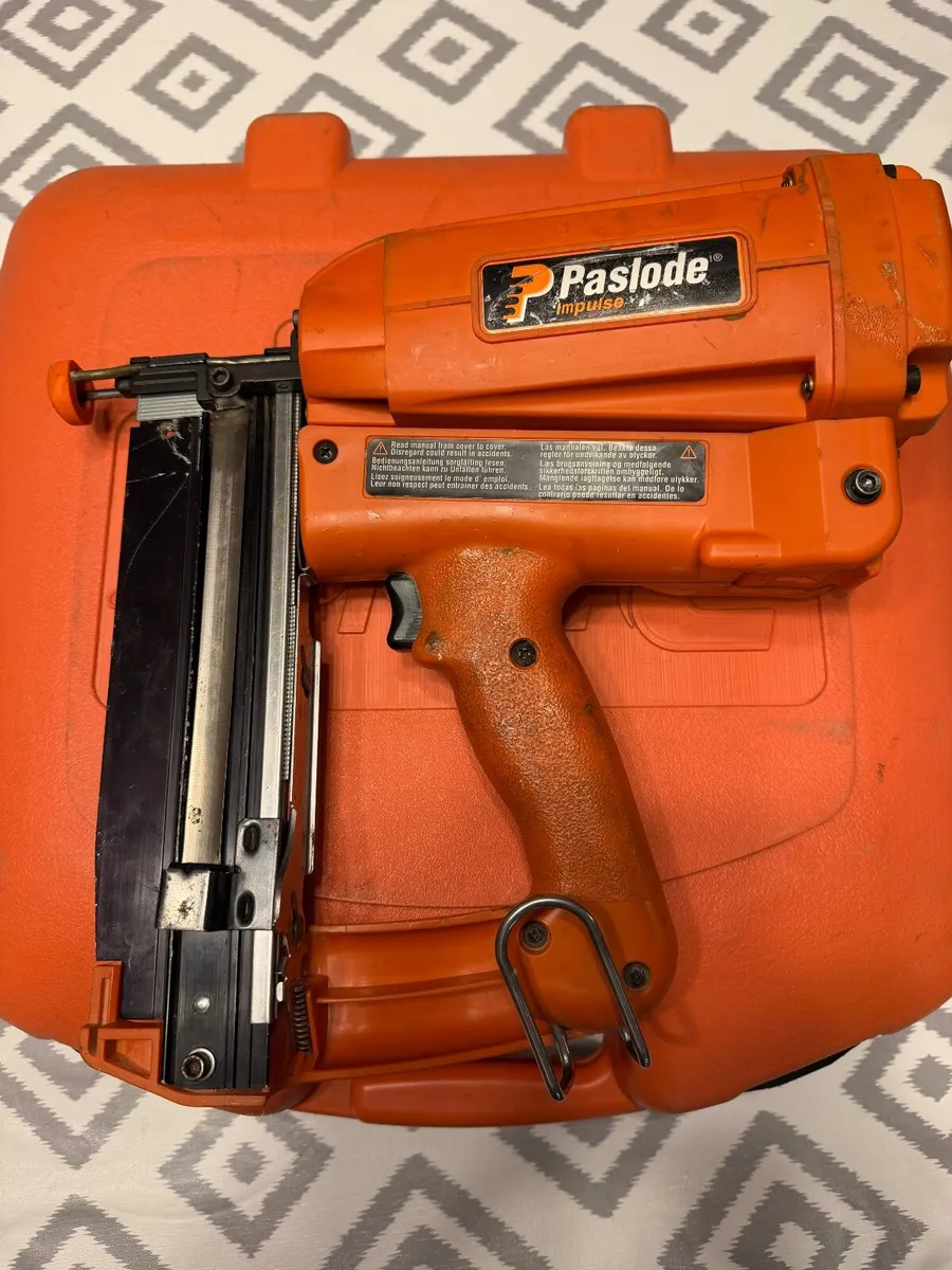 Paslode IM250 2nd fix nail gun for sale - Image 2
