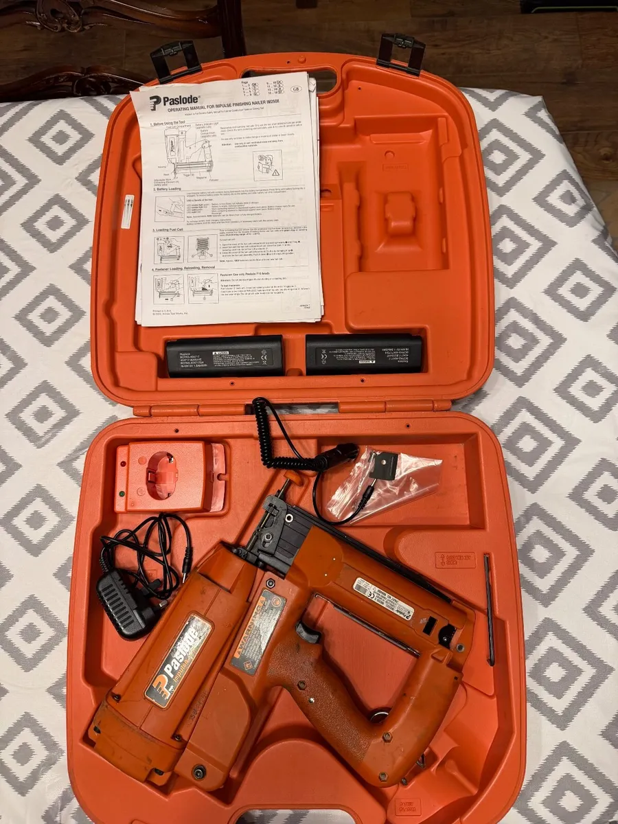 Paslode IM250 2nd fix nail gun for sale - Image 1