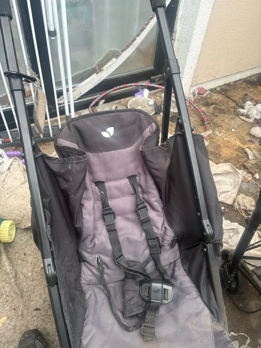 Stroller - Image 2