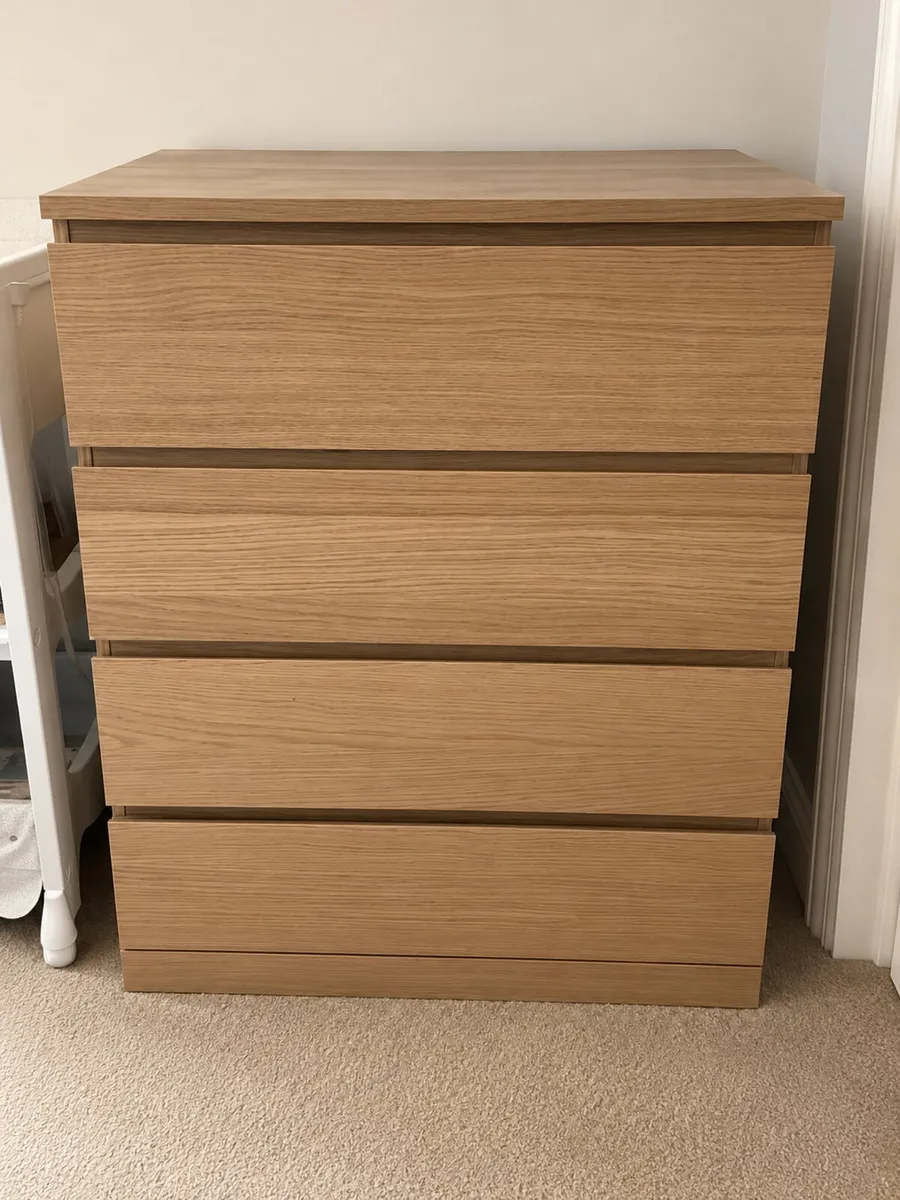 Modern Oak Effect 4-Drawer Chest of Drawers