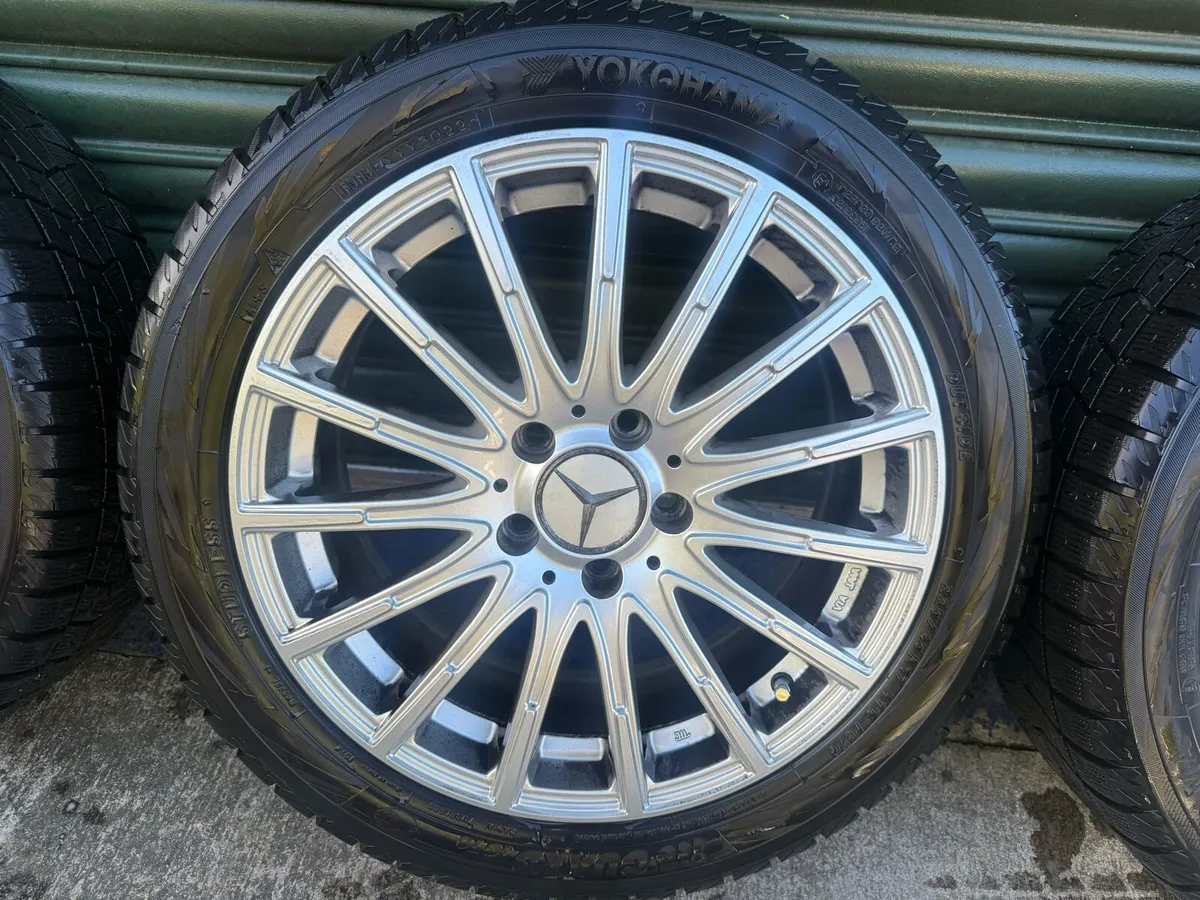 Mercedes 17” alloys brand new tires - Image 3