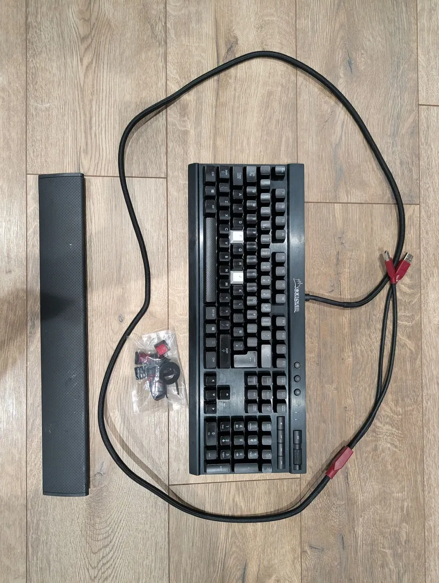 Corsair K70 keyboard - Image 1