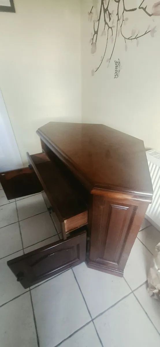TV CABINET - Image 2
