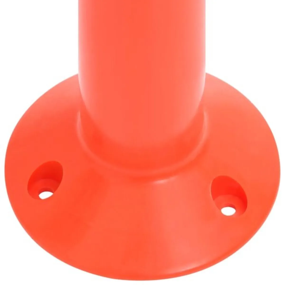 10 traffic bollards with matching chains x 2 - Image 3