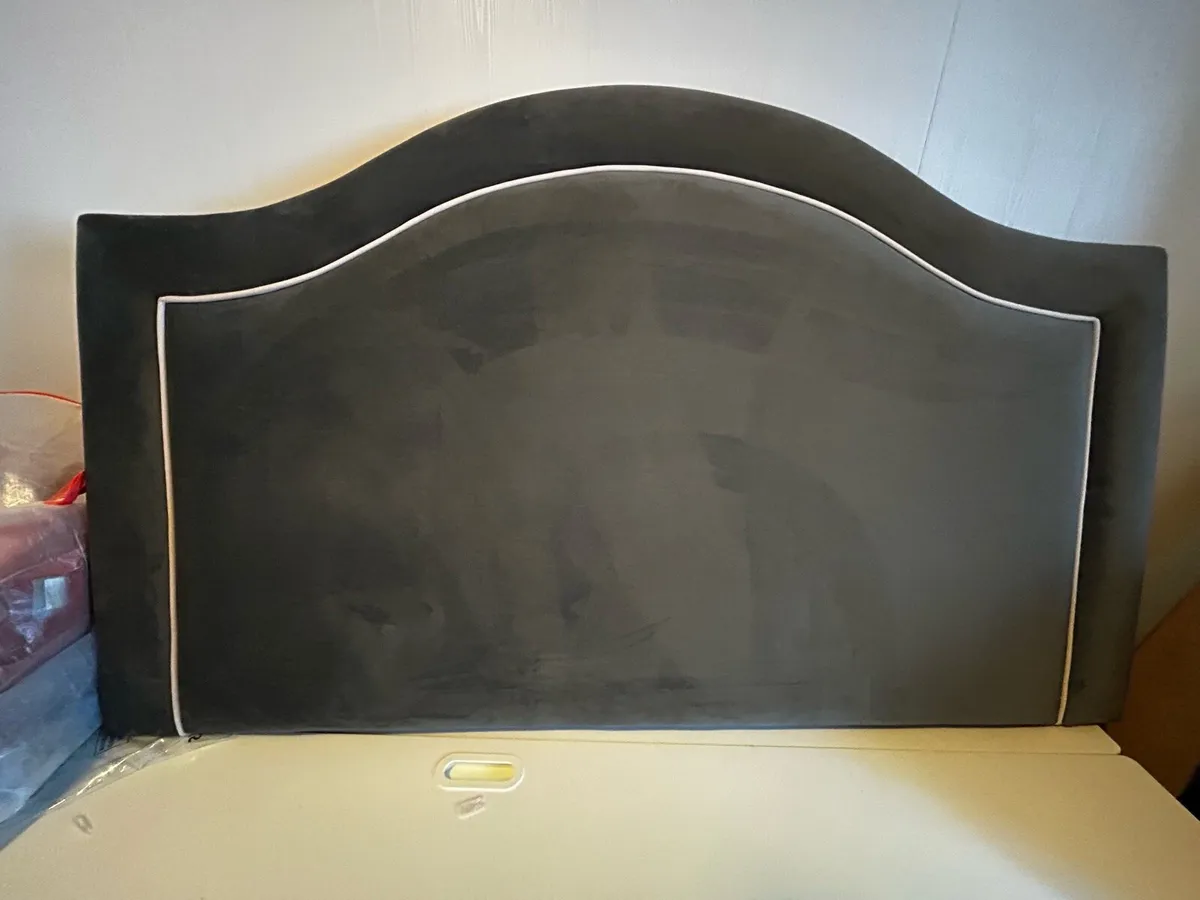 Upholstered headboard Shanleys interiors - Image 1