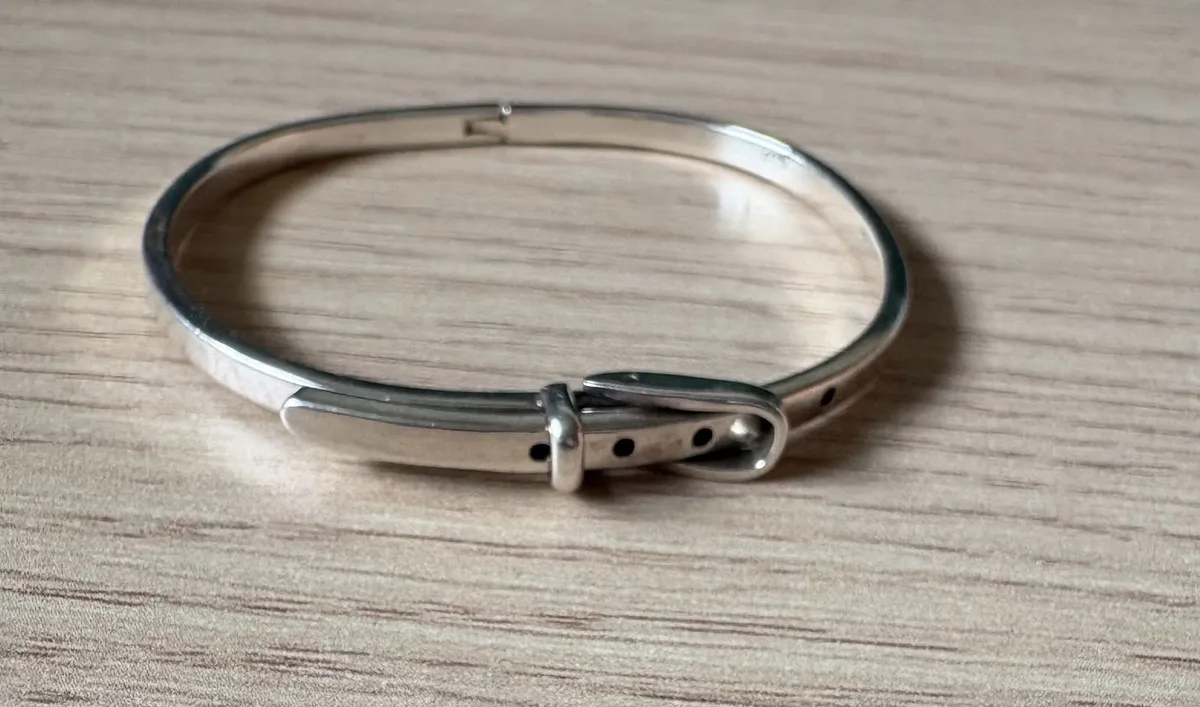 Bangle/Bracelet - Image 1