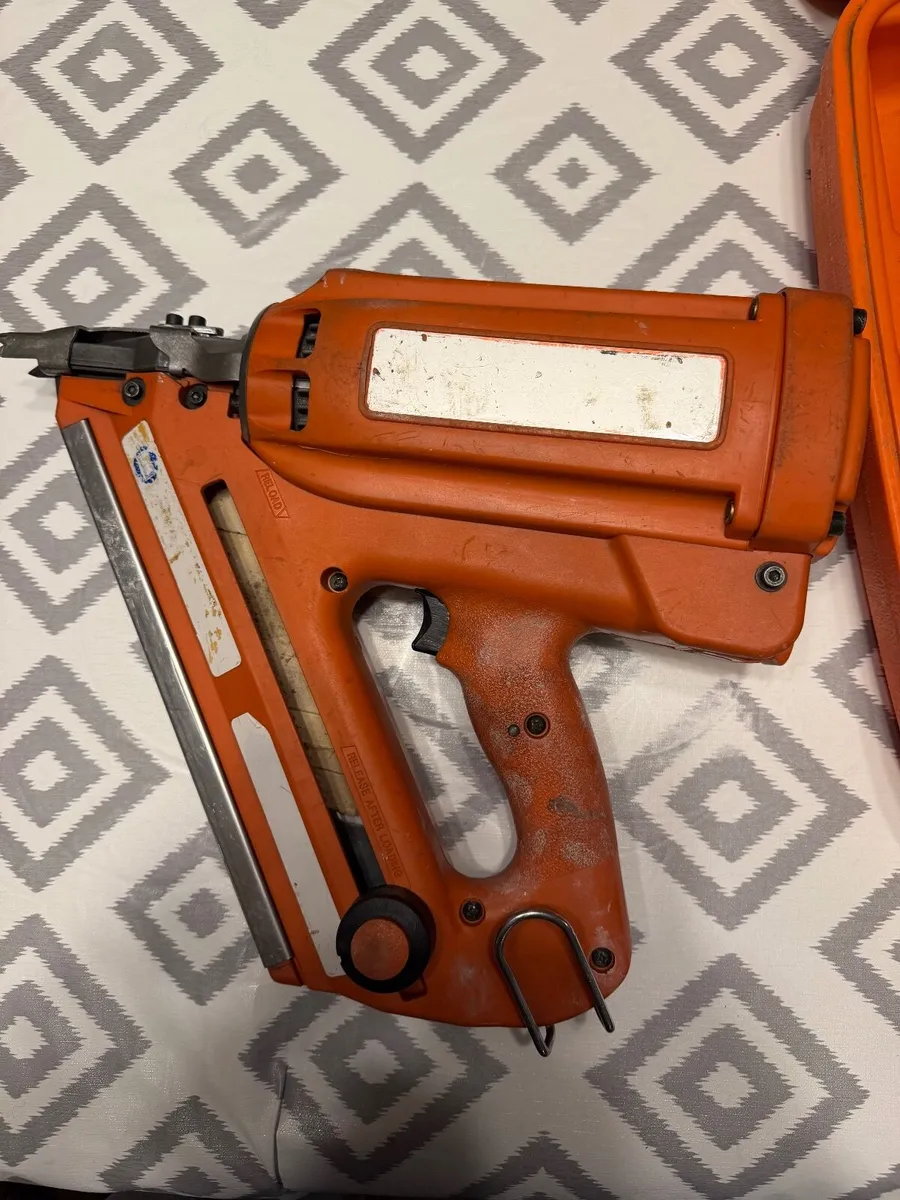 Paslode IM350 1st fix nail gun - Image 4