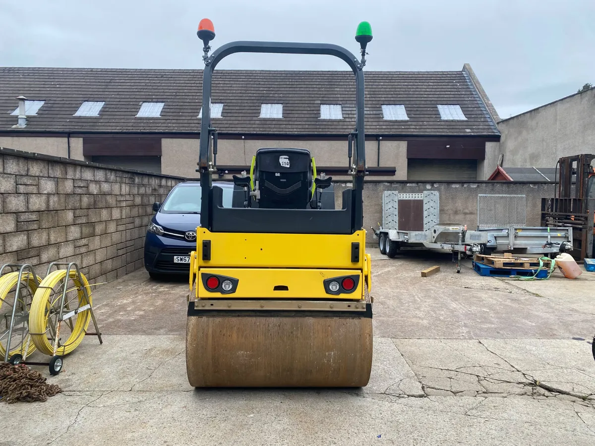 2020 Bomag Roller (5Ton) 967 HRS - Image 4