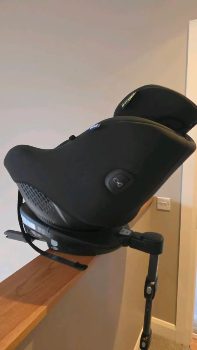 Graco Turn2Me i-Size R129 360° Rotating Car Seat - Image 3