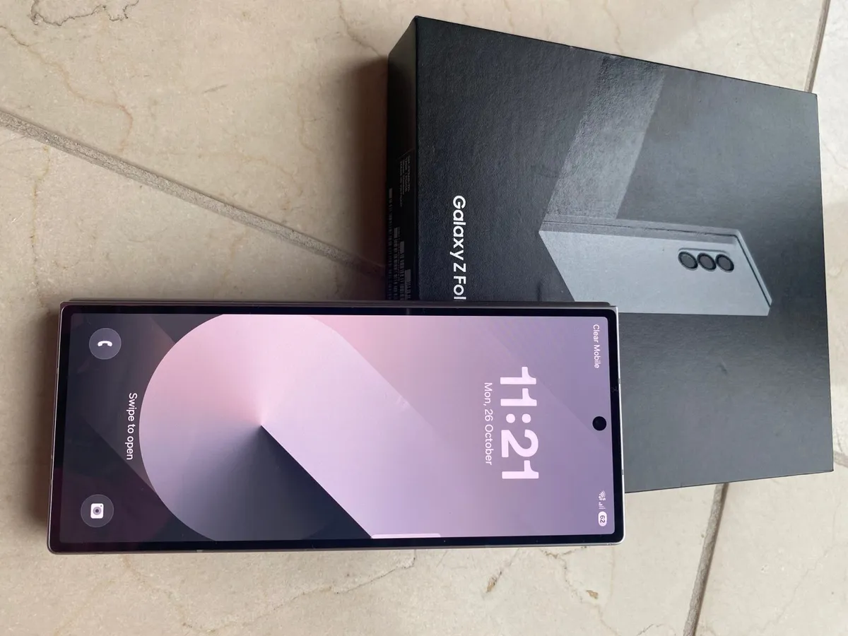 Samsung Galaxy  Z Fold 6 256GB - Image 3