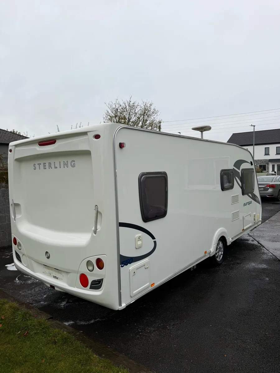 Caravan - Image 2