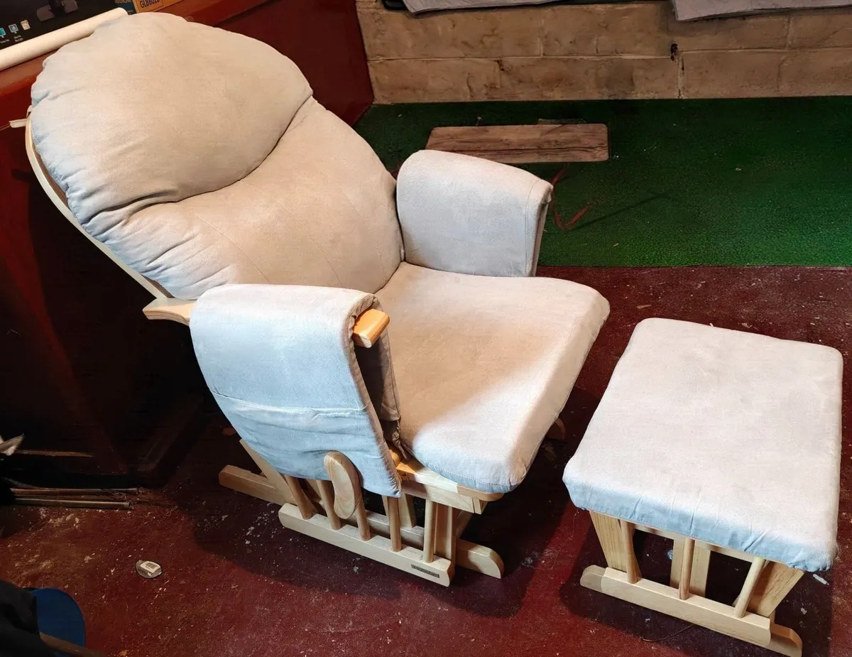 Nursing chair