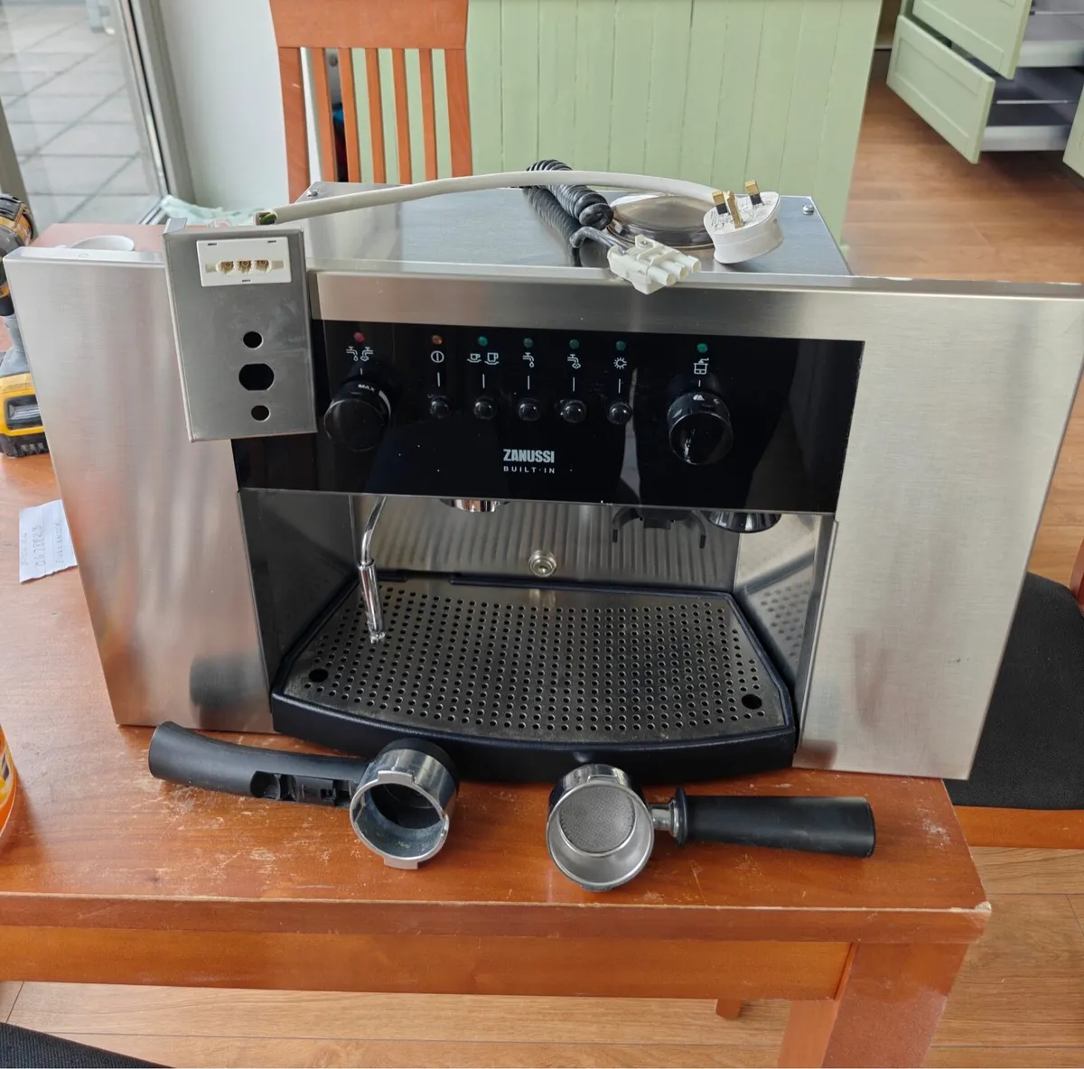 Zanussi built in coffee machine - Image 2