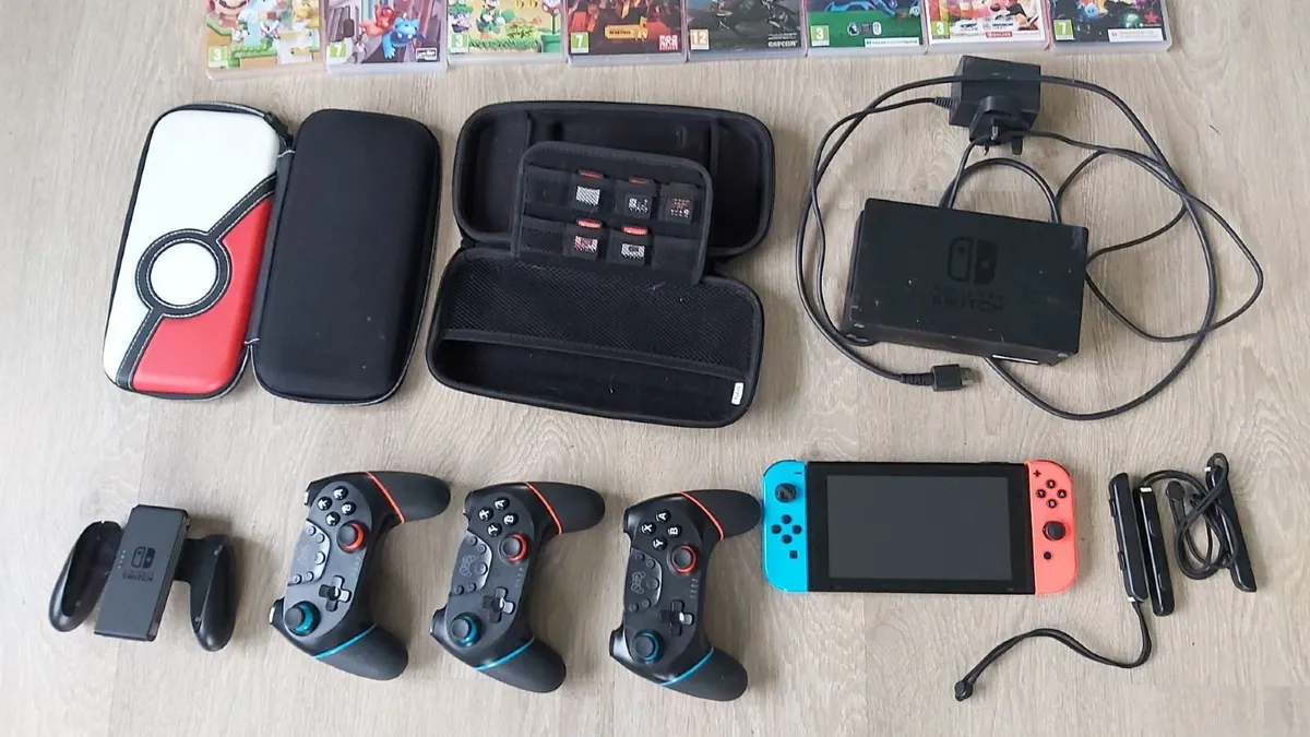 Nintendo Switch game console with 16 games & acces - Image 3