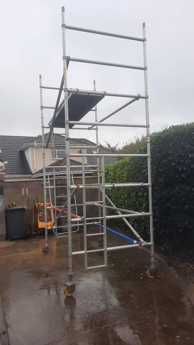 Alliminuim Scaffolding Tower- - Image 1