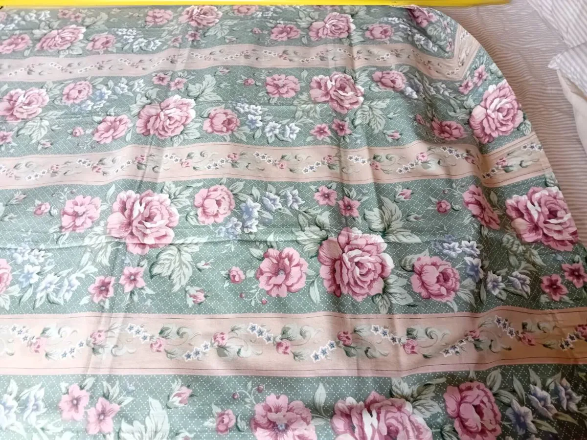 Curtains - Image 4