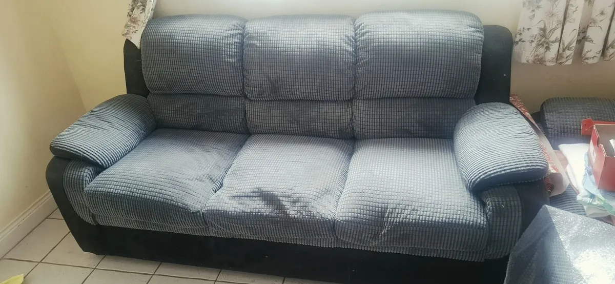 3 + 2 SOFA - Image 1