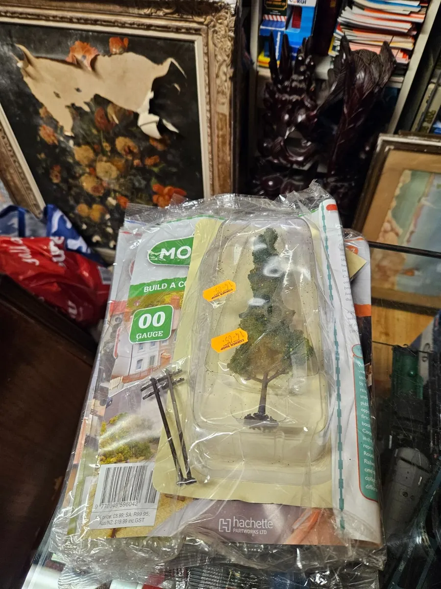 Hornby OO Gauge Tree
