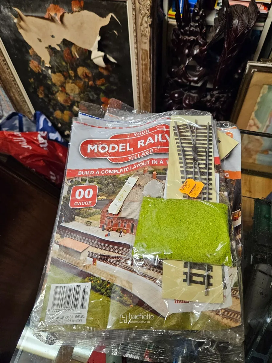 Hornby OO Gauge Point and Scatter