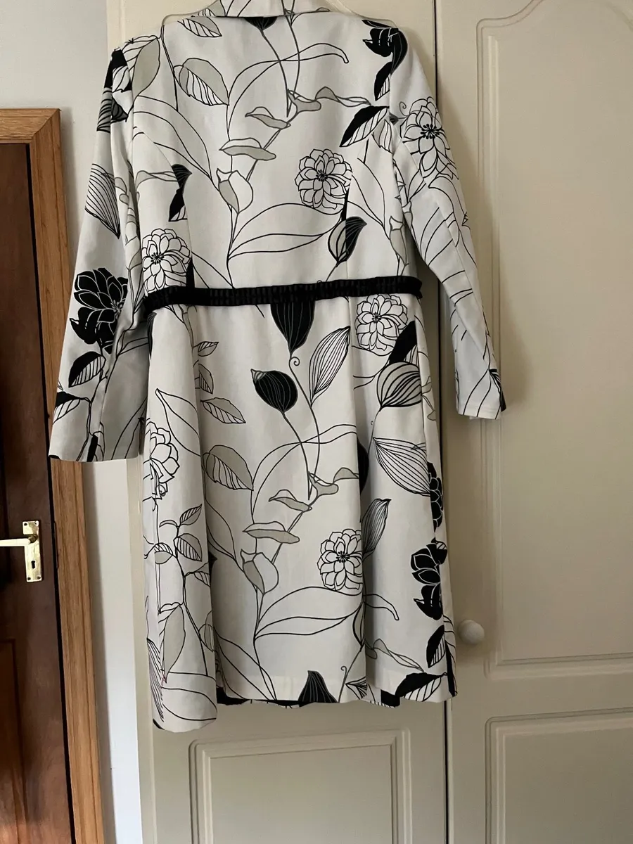 Coat - Image 2