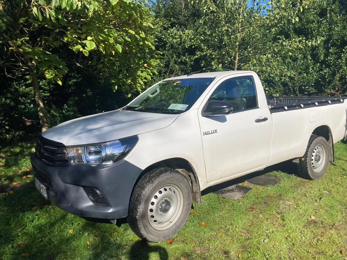 Toyota hilux - Image 2