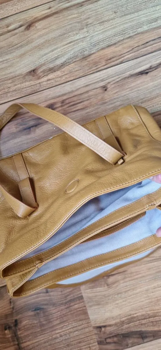 Radley London Tan Leather Shoulder Bag - Image 2