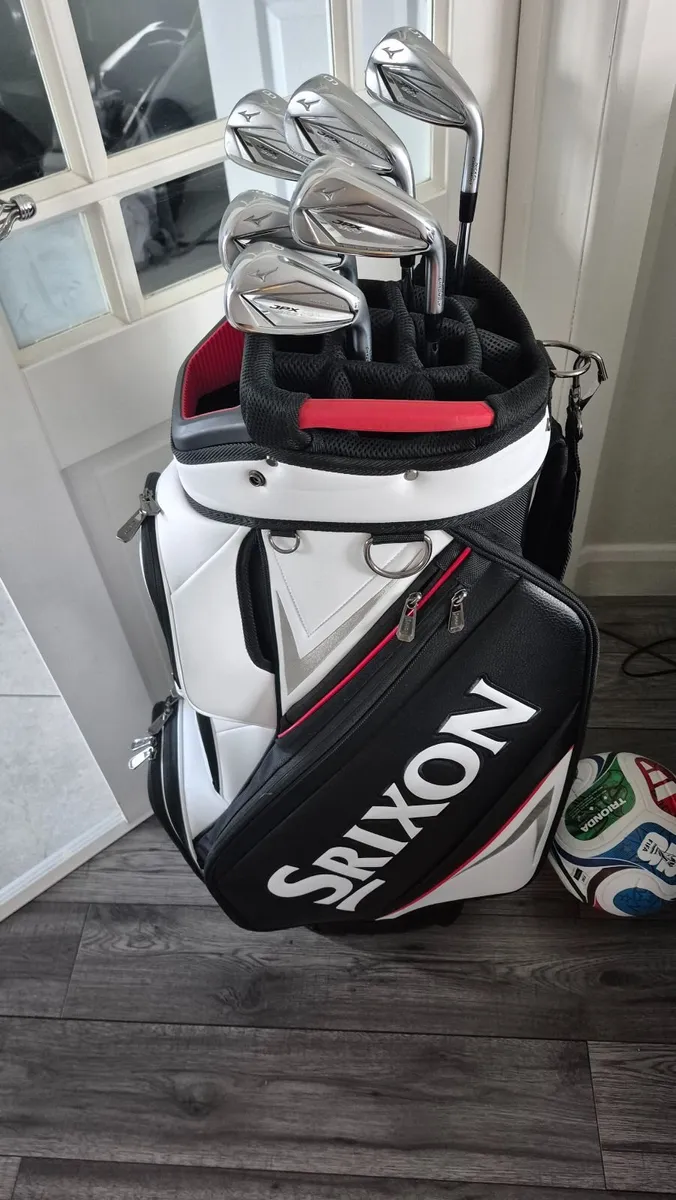 Mizuno JPX 923 Irons and Sirxon Tour Cart bag - Image 1