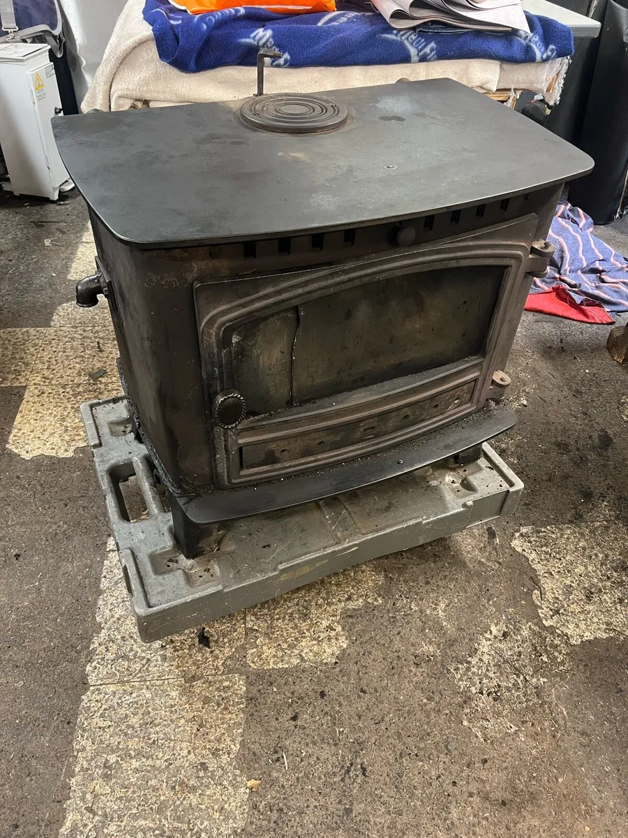 Stove - Image 1