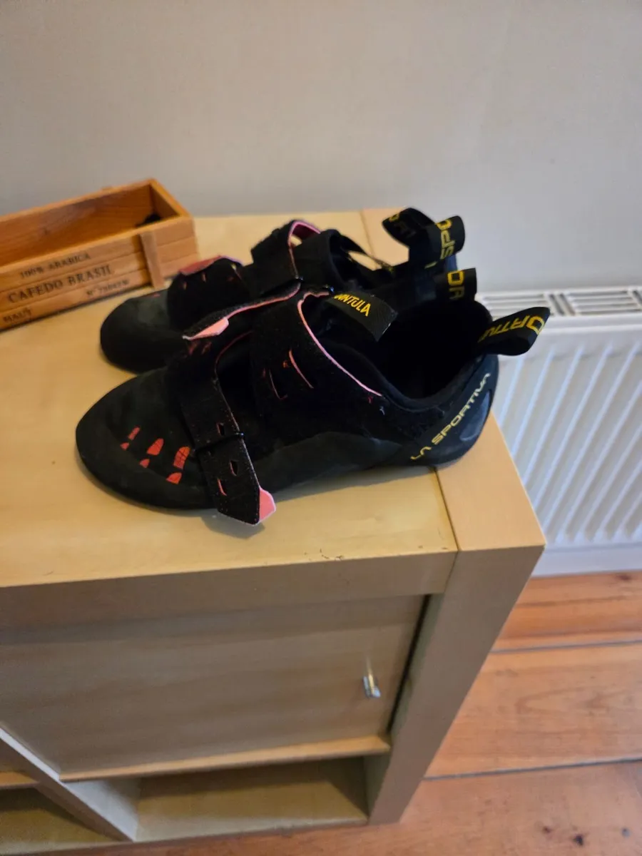 Rock climbing shoes - Image 3