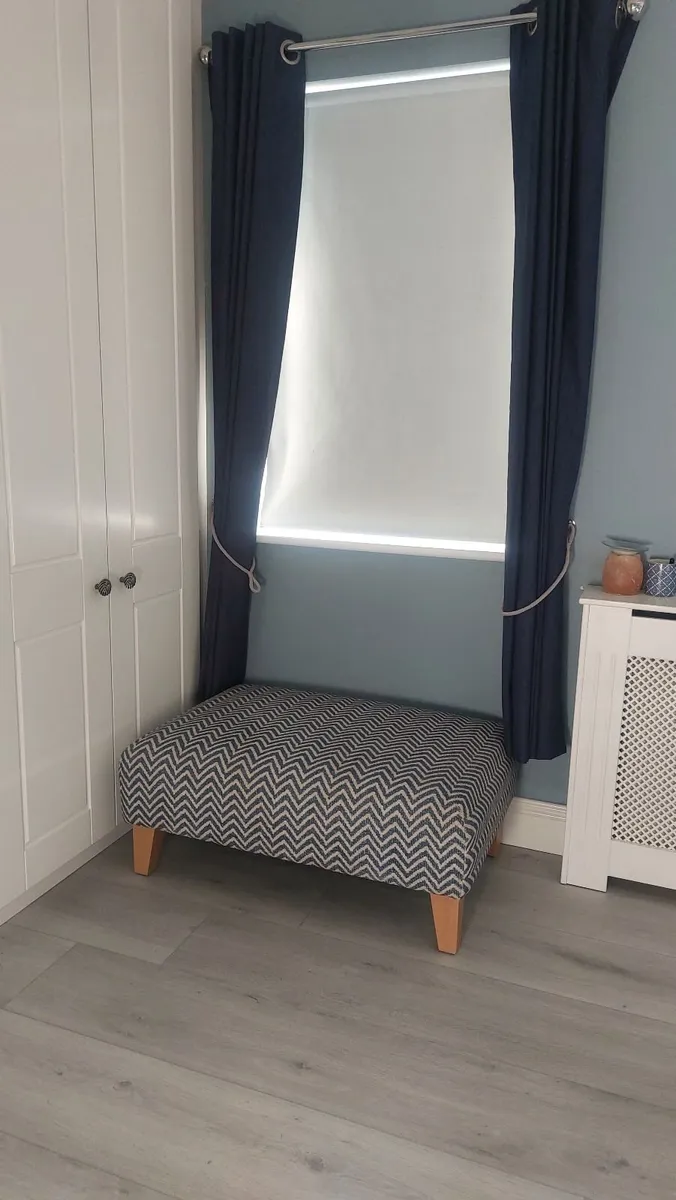 Dfs Footstool - Image 3