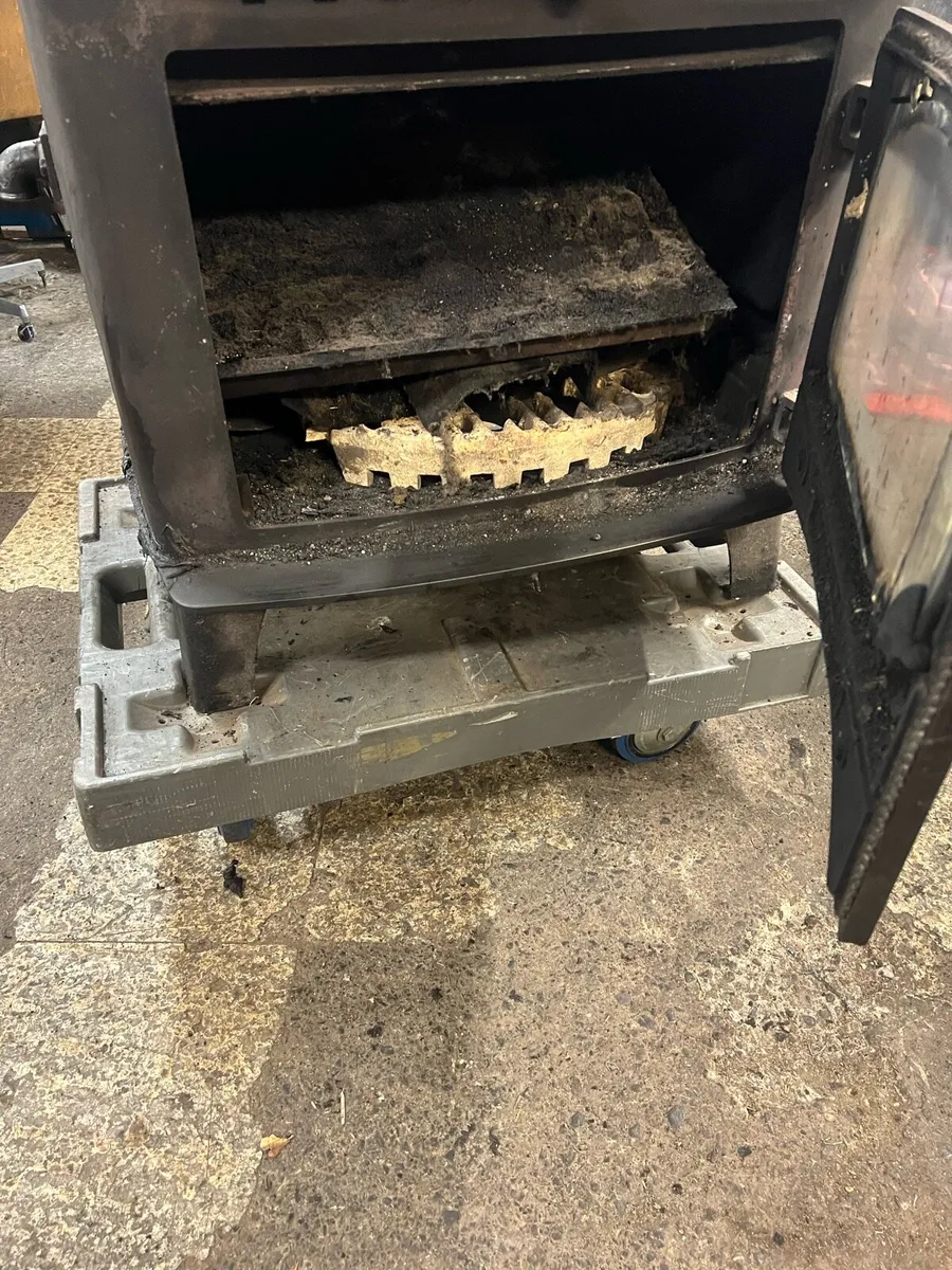 Stove - Image 2