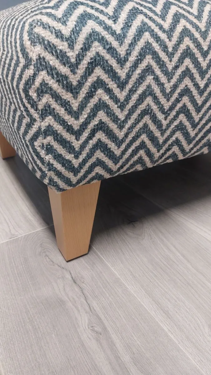 Dfs Footstool - Image 4