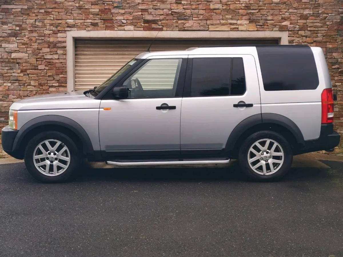 07 Landrover Discovery Crewcab - Image 3