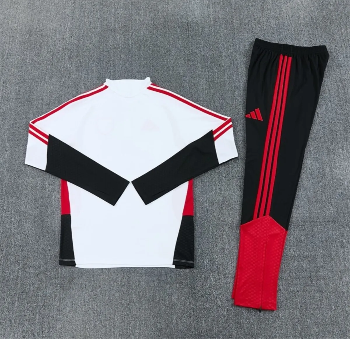 Arsenal youths Training Tracksuit - Image 3