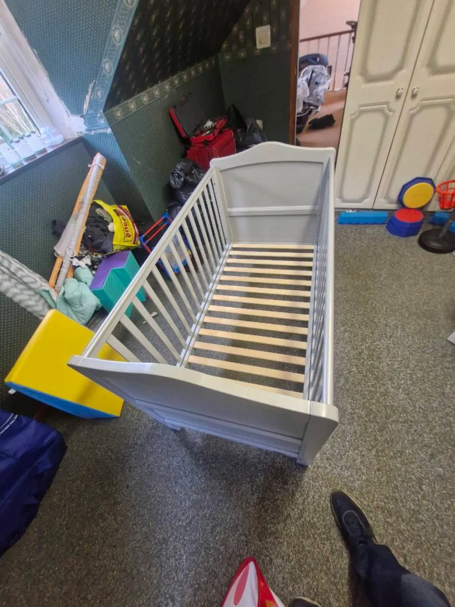 Cot bed - Image 2