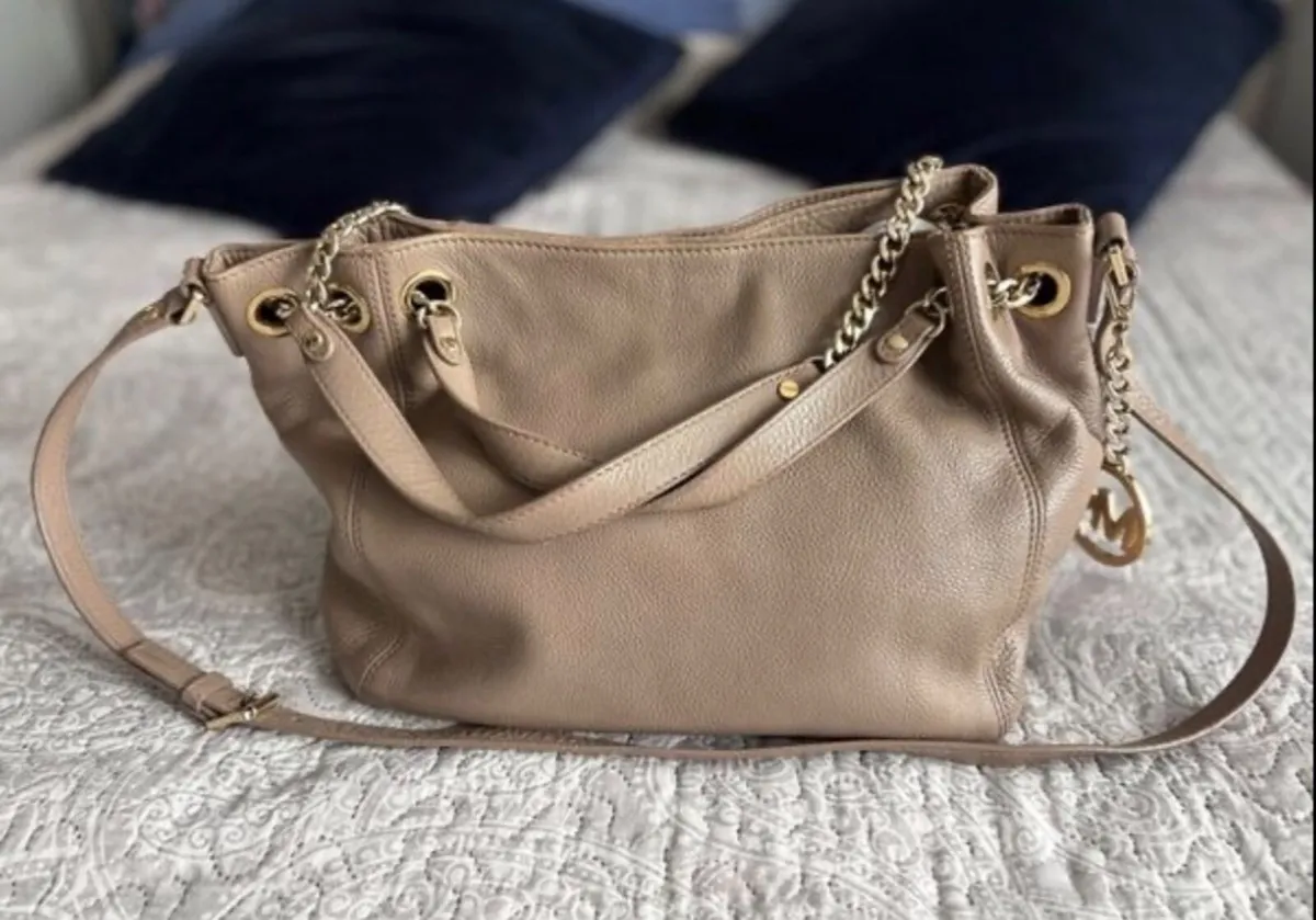 MK Beautiful bag soft leather - Image 1