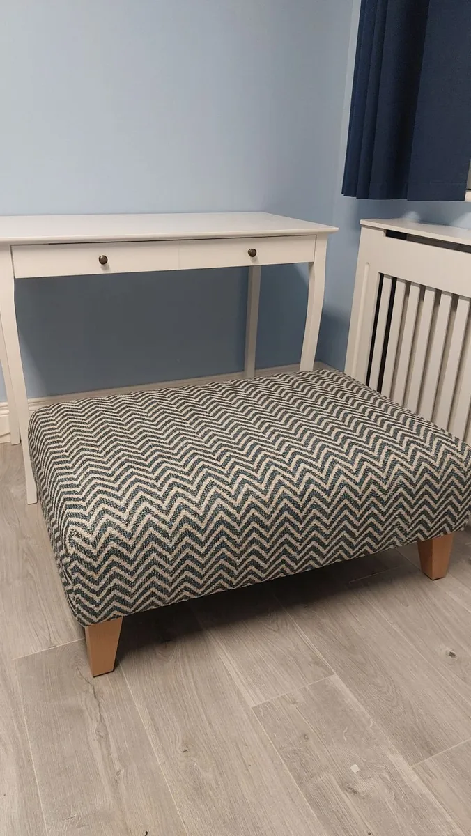 Dfs Footstool - Image 1