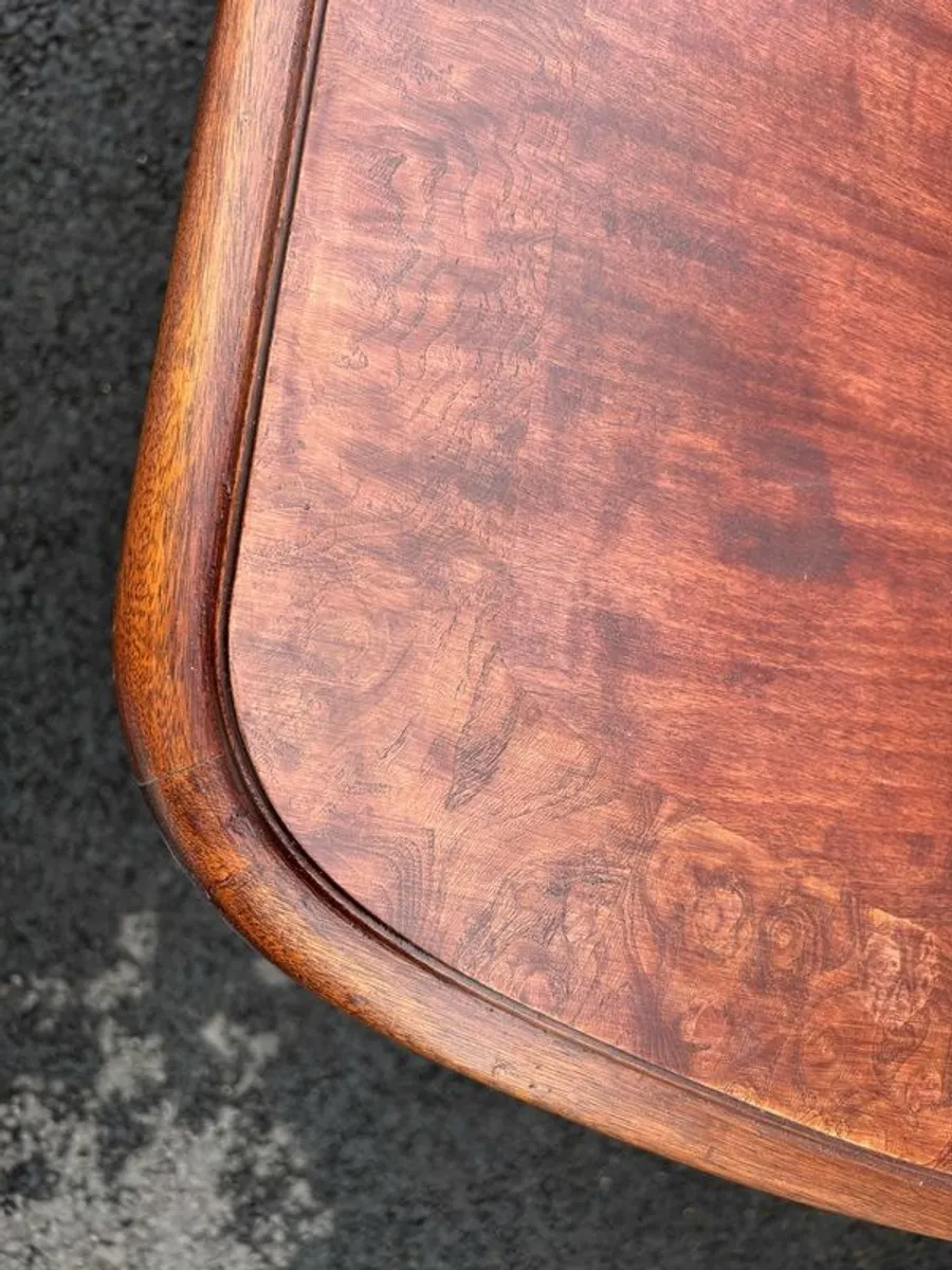 Parker Knoll dining table and chairs - Image 4