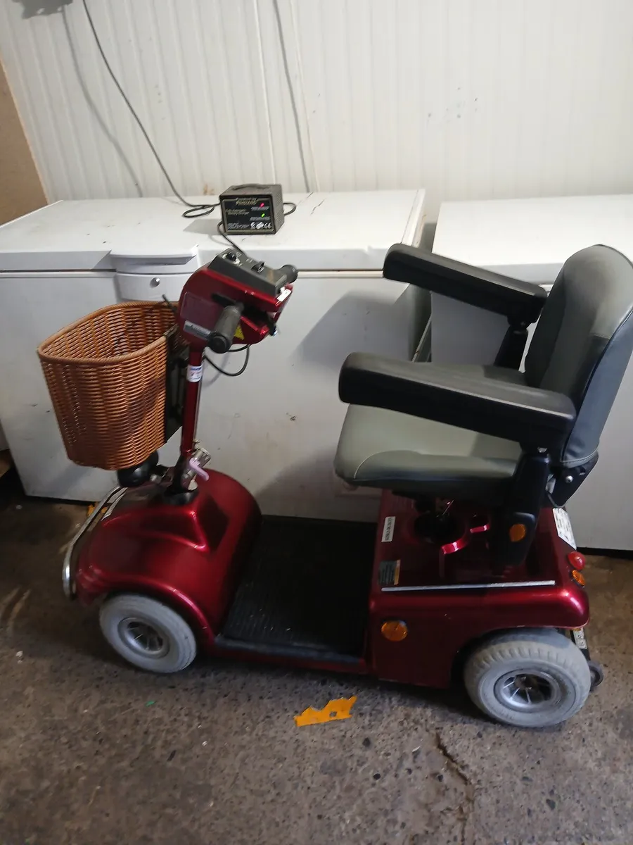 Mobility scooter - Image 1