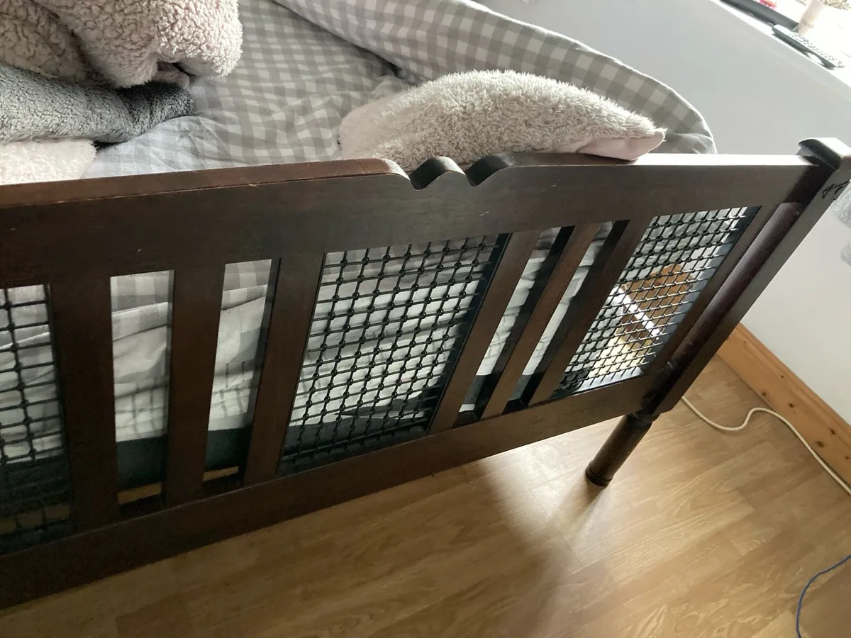 Double solid wood bed base - Image 3