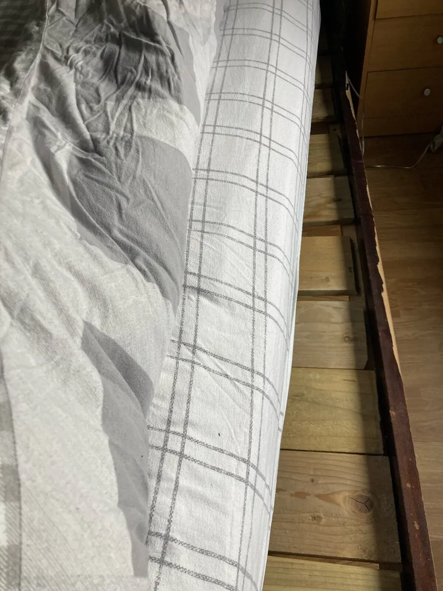 Double solid wood bed base - Image 4