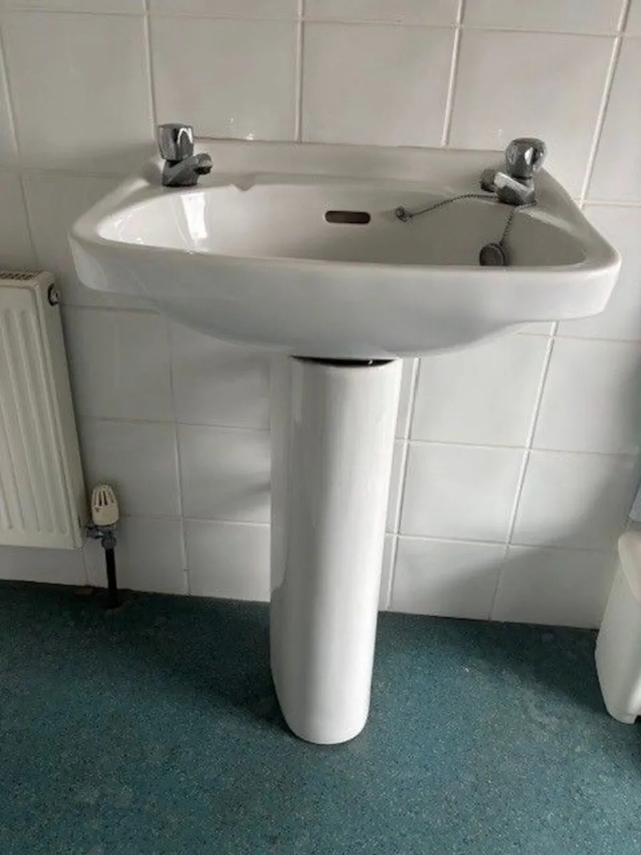 White bathroom sink and pedistal with taps. for sale in Tipperary for € ...