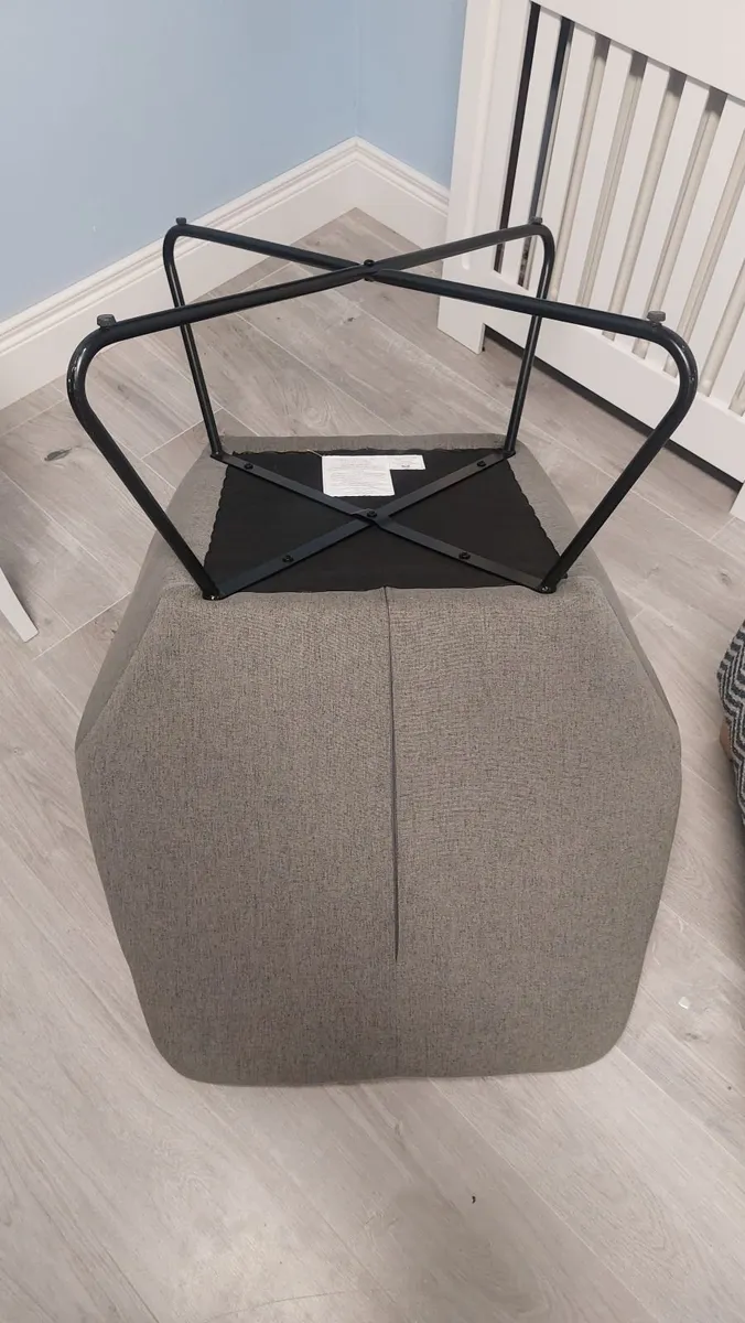 Chair - Image 4