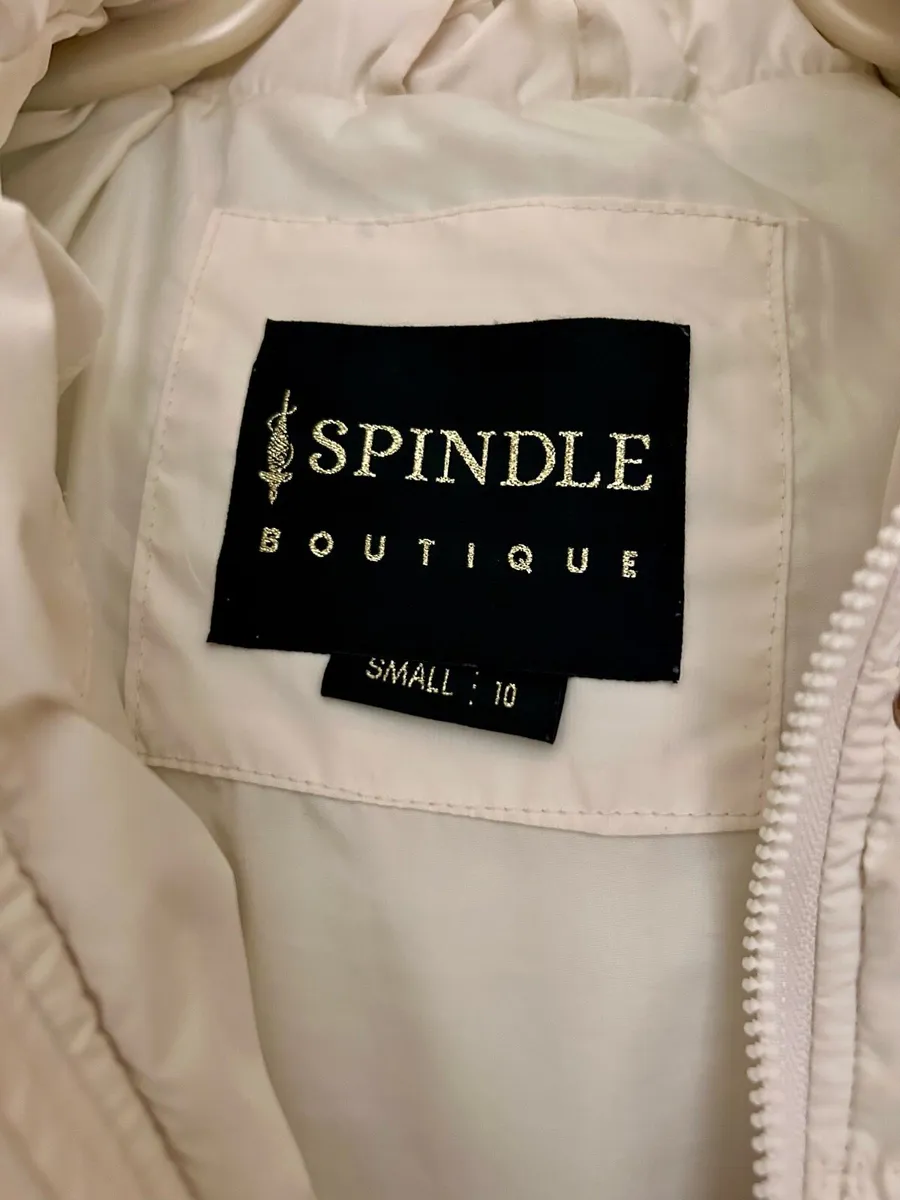 White jacket - Image 2