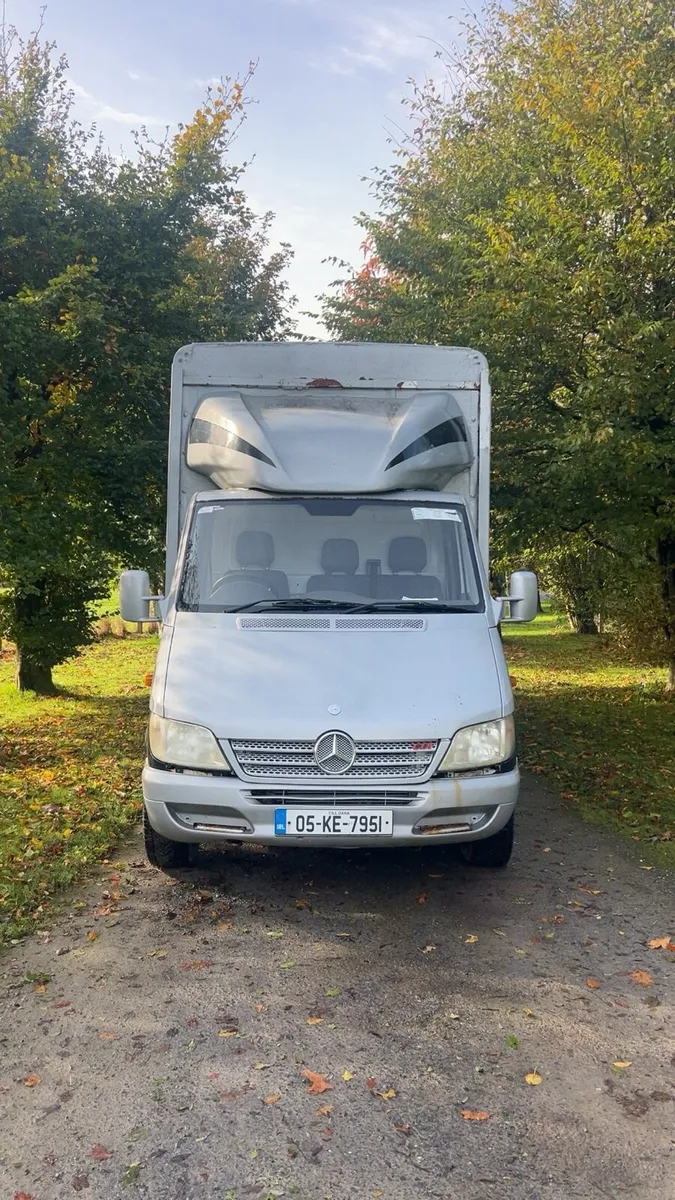 Horse truck 3.5T - Image 1