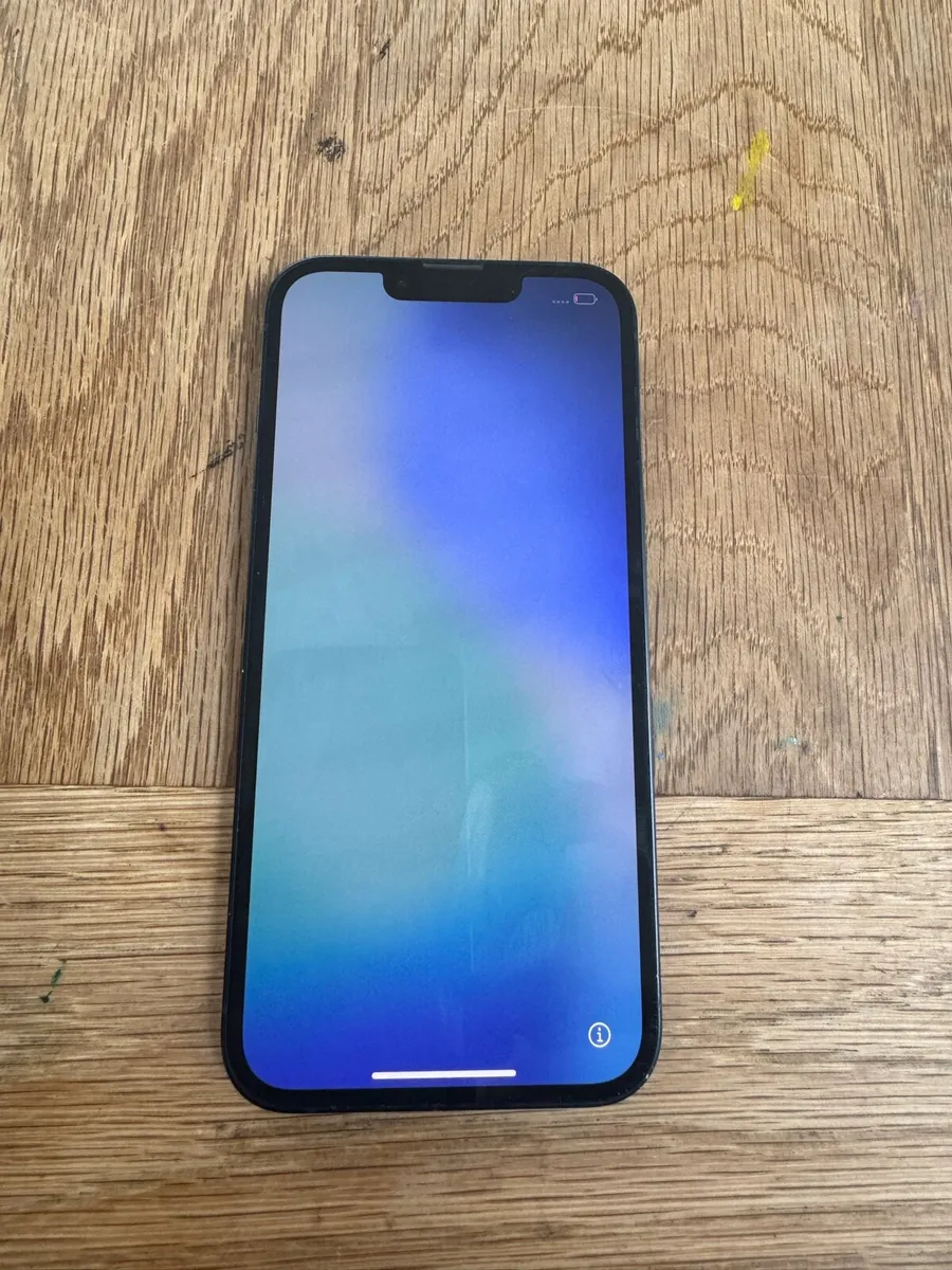 iPhone 13 - Image 1